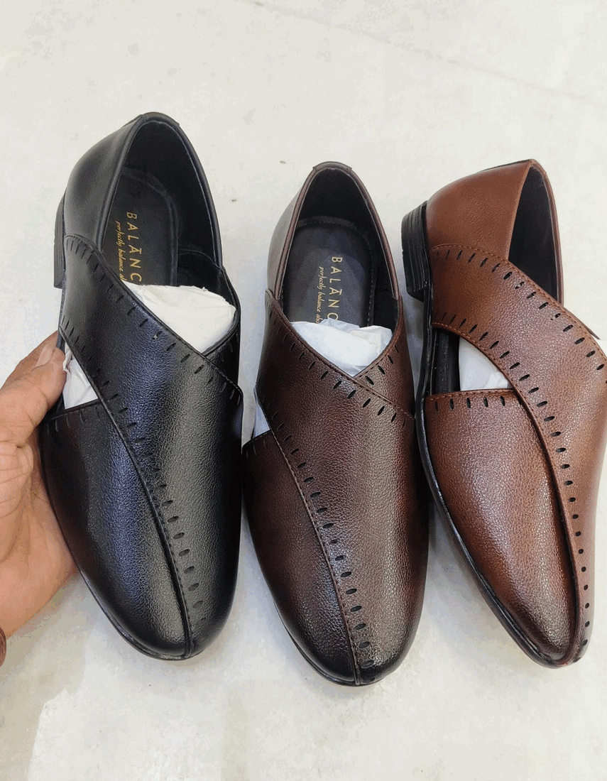 Pesawari II footwear style 002