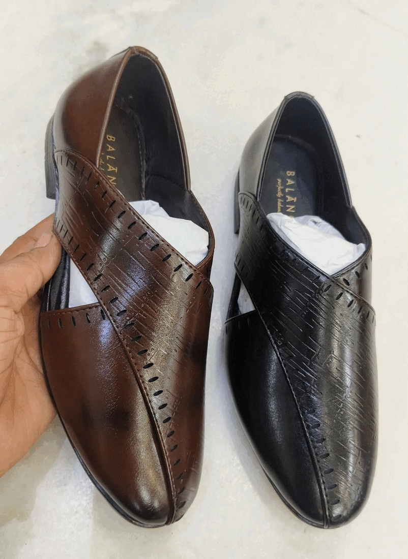 Pesawari II footwear style 008