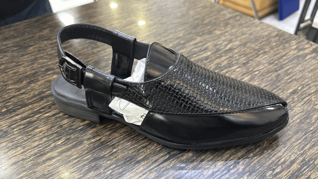 Pesawari footwear style 003
