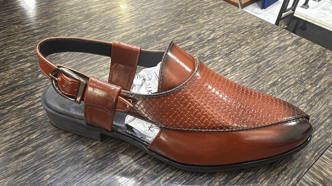 Pesawari footwear style 004