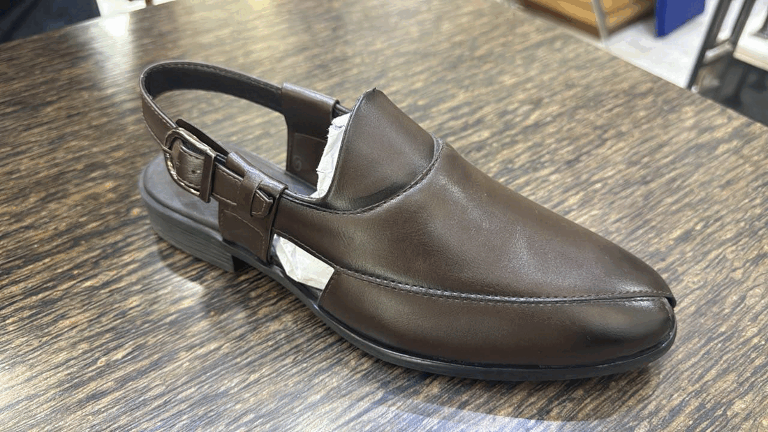 Pesawari footwear style 008