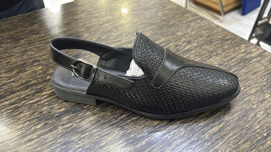 Pesawari footwear style 012